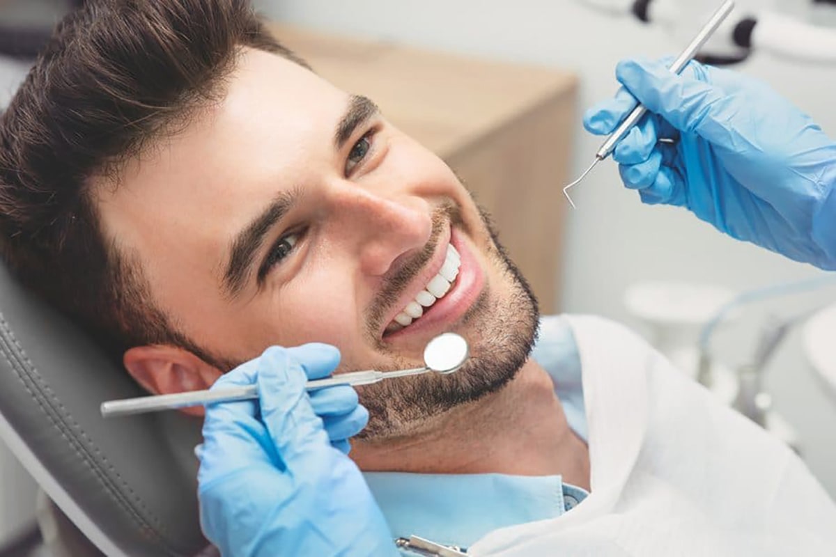 11 Signs You Need to See a Dentist Right Away